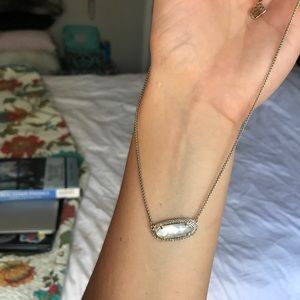 Kendra Scott necklace